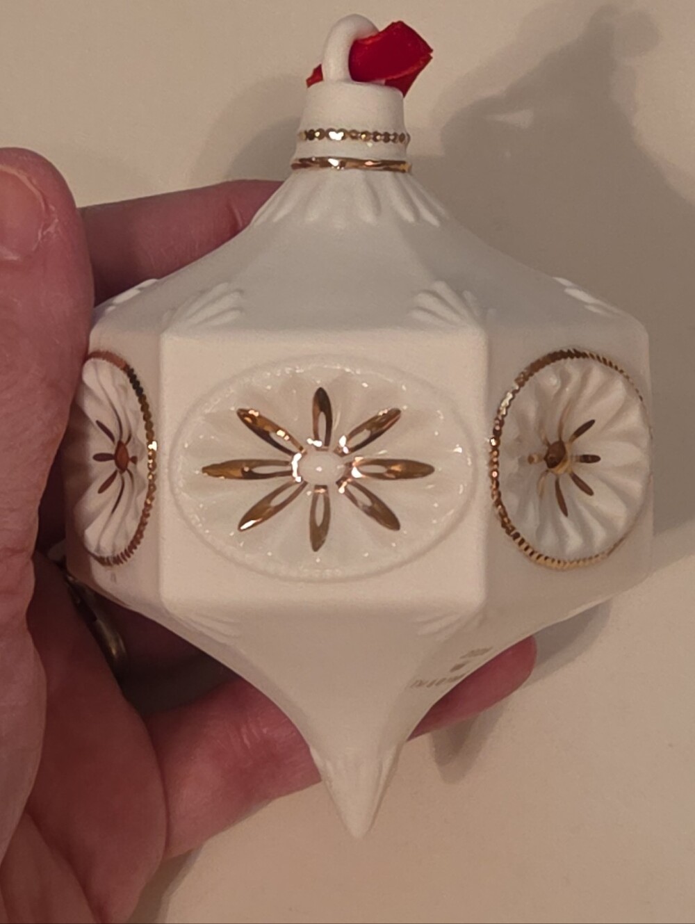 Hallmark+ 2006 White & Gold Festive Finial Ornament w/ Red Ribbon, NEW
